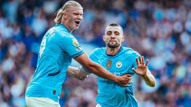 足球比赛中 足球比赛中